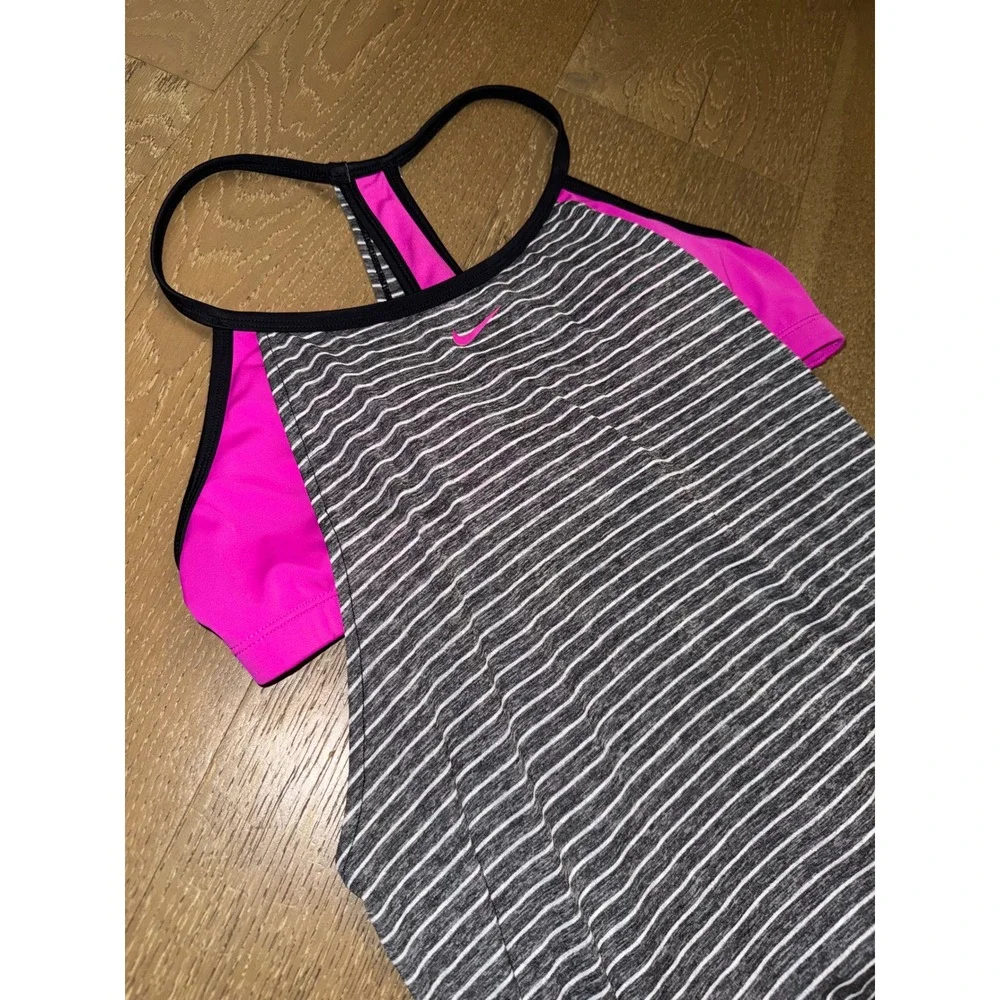 Nike Womens‎ 2-in-1 Tank Top Built-in Sports Bra Striped Pink Grey XL